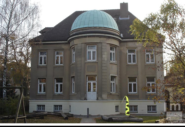 Andre Mispagel Projekt Referenz Öffentliches Bauen Villa Mercedes Burgdorf Sanierung Treppenhaus