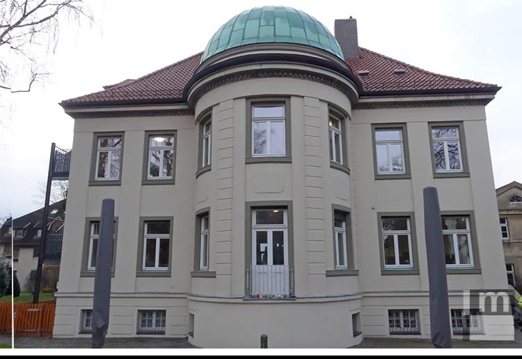 Andre Mispagel Projekt Referenz Öffentliches Bauen Villa Mercedes Burgdorf Sanierung Fassade + Anbau Fluchttreppe