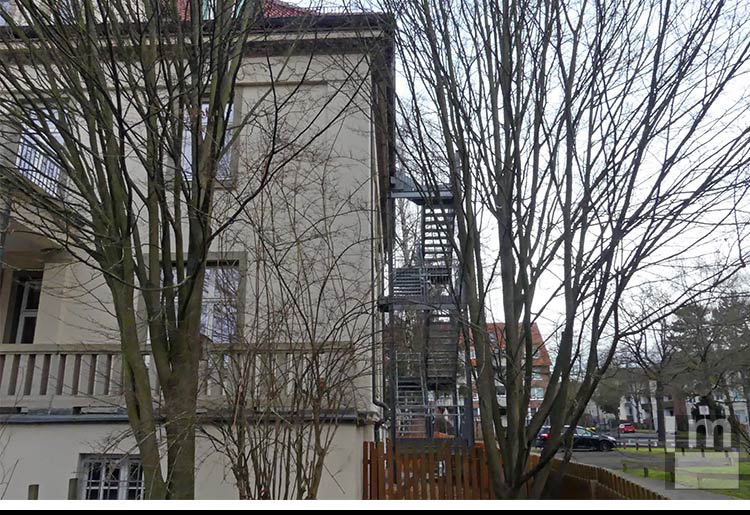 Andre Mispagel Projekt Referenz Öffentliches Bauen Villa Mercedes Burgdorf Sanierung Fassade + Anbau Fluchttreppe