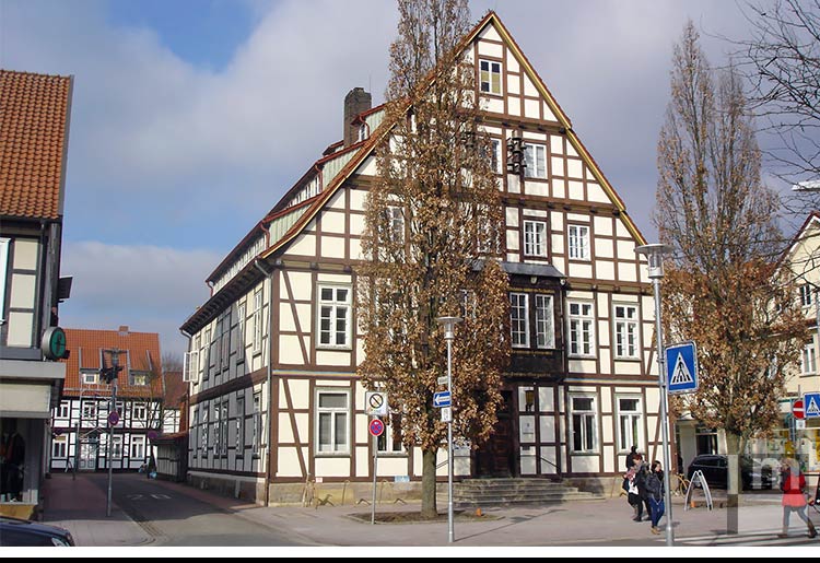 Andre Mispagel Projekt Referenz Öffentliches Bauen Fenstersanierung Rathaus I Burgdorf